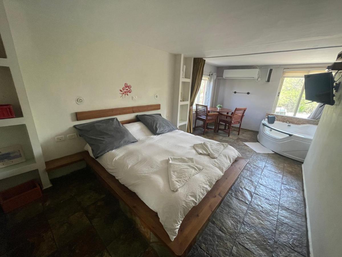 Gross Nofesh And Spa Guesthouse Beit Hillel Esterno foto